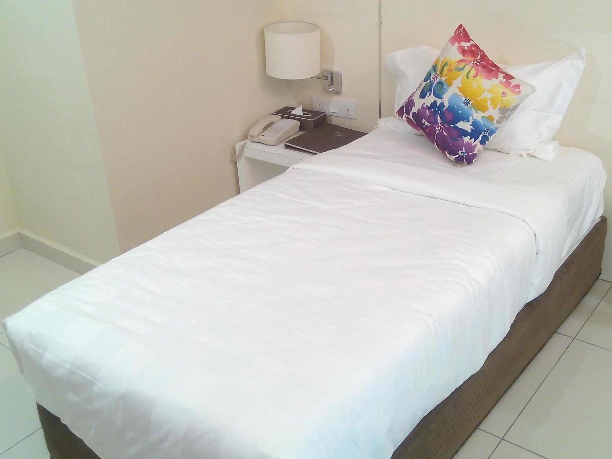 Hotel Mornington Bukit Permata Lumut Exteriör bild