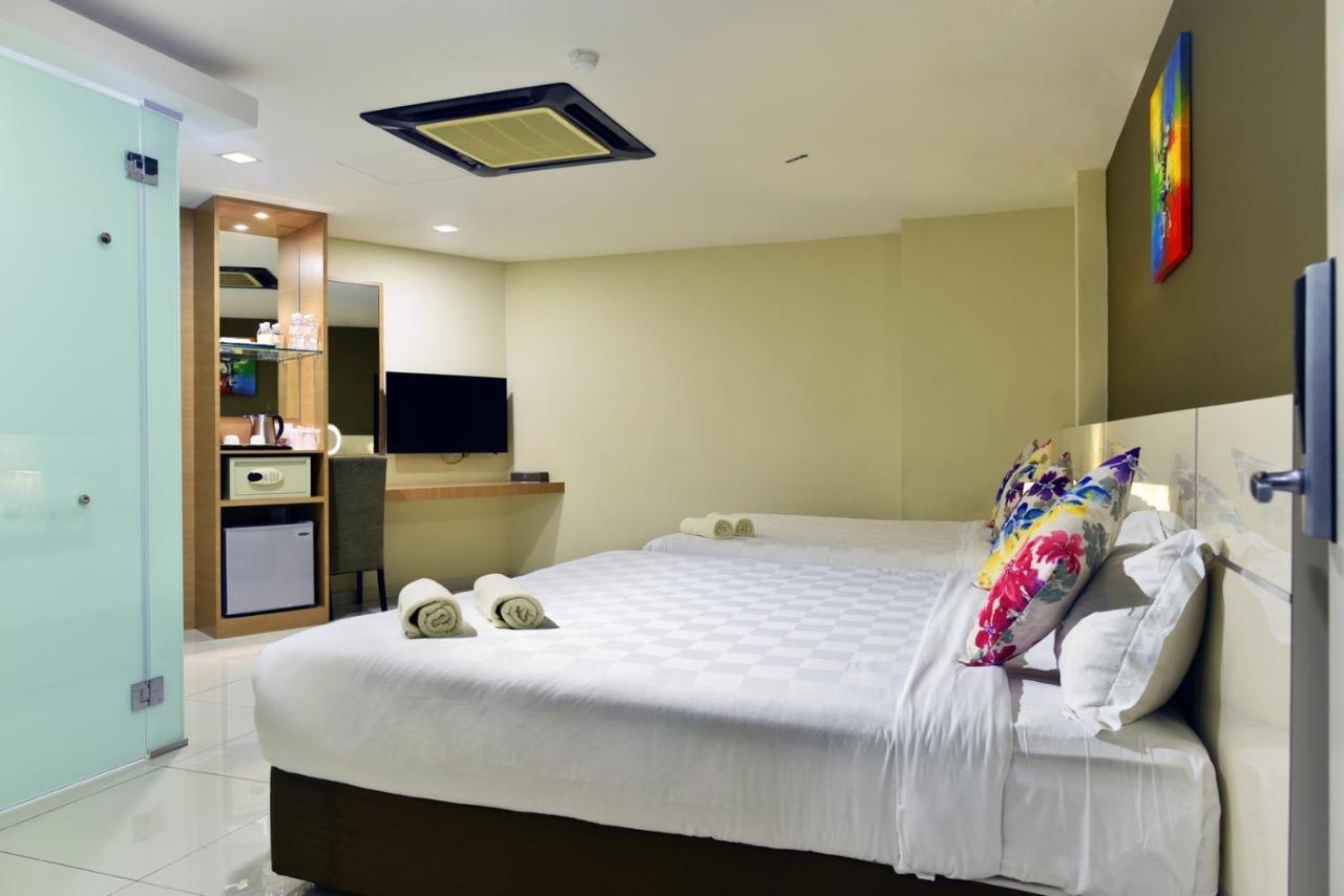 Hotel Mornington Bukit Permata Lumut Exteriör bild